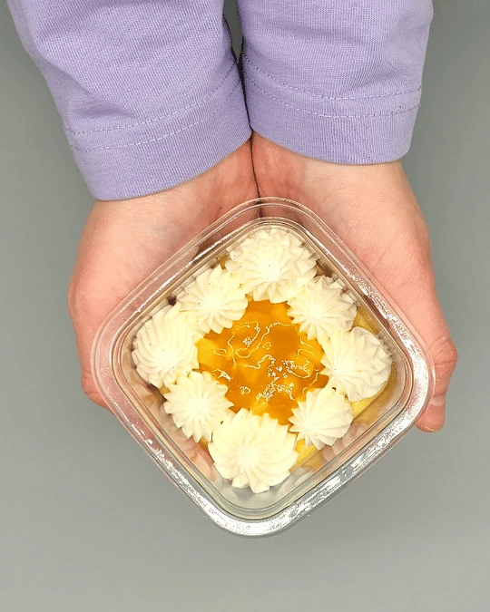 Десерт Кокос-Манго-Маракуйя